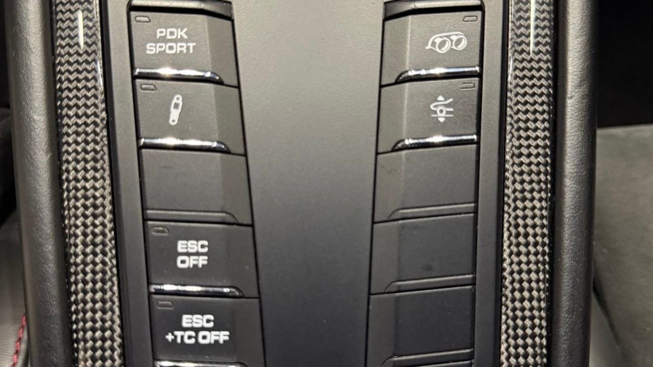 بورش 911 GT3 RS 4.0L (520 HP) Coupe