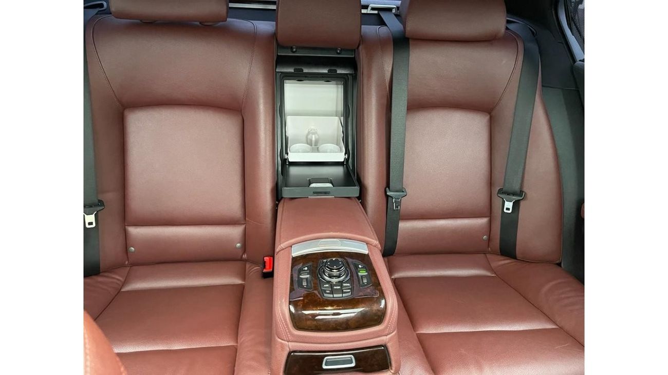 BMW 750Li Exclusive BMW 750 Li_TWIN POWER TERBO_Gcc_2013_Excellent_Condition _Full option