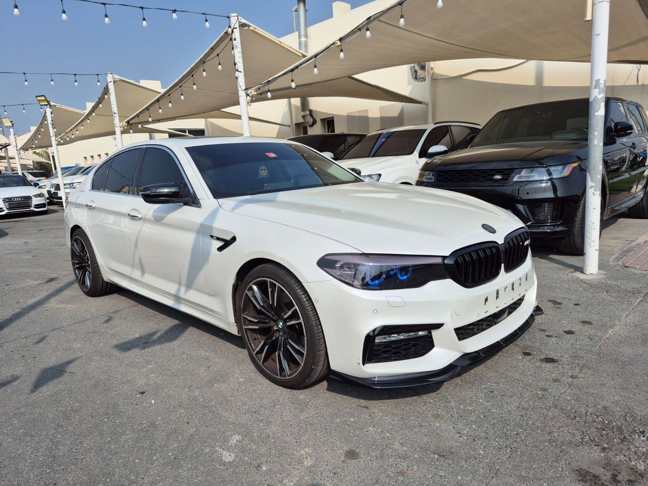 بي أم دبليو 530i Luxury 2.0L