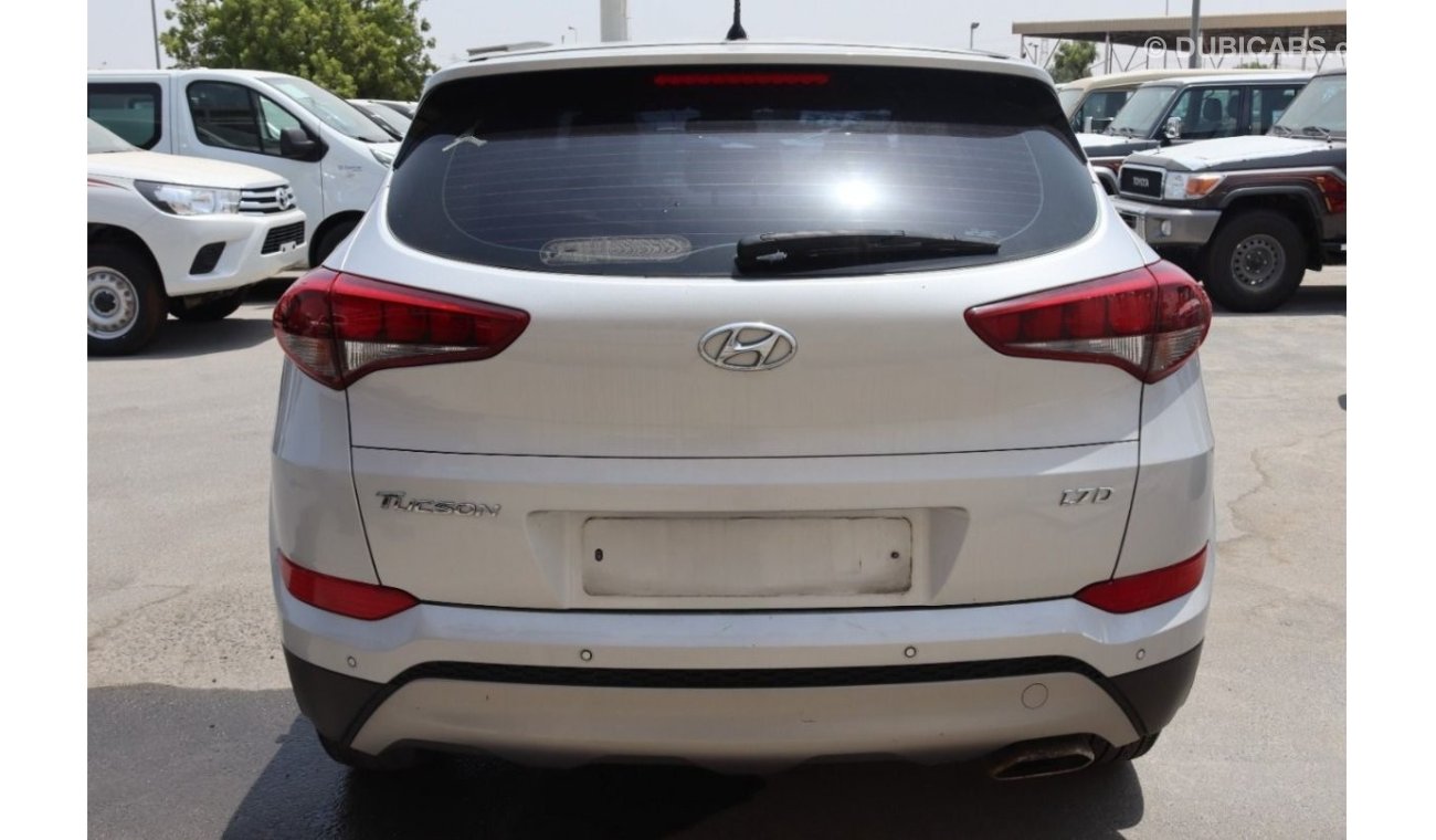 هيونداي توسون HYUNDAI TUCSON 2WD 1.7L A/T 5 SEATS