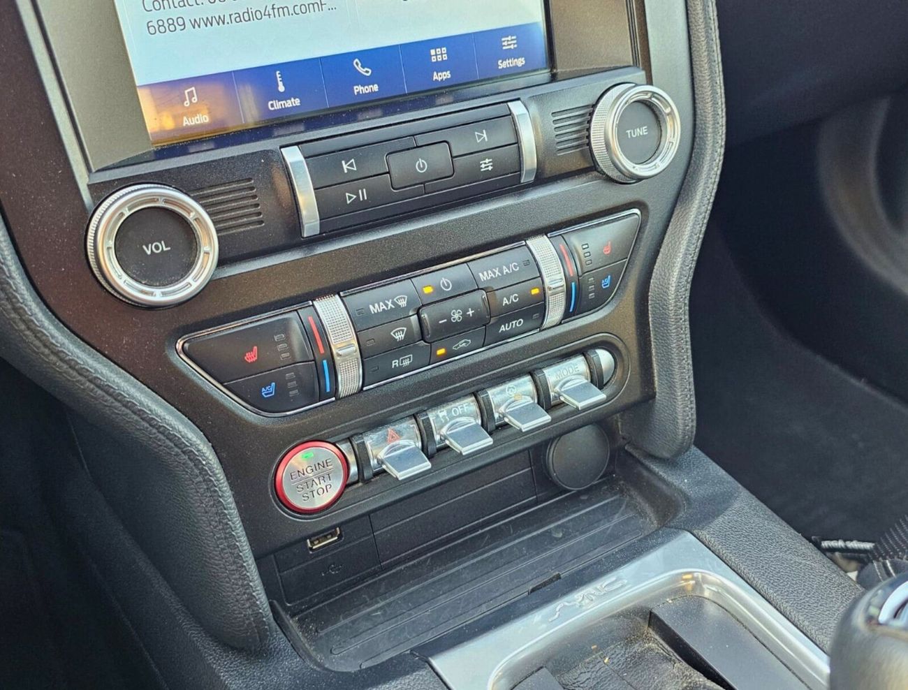 Ford Mustang 2200 cc / ECO BOOST / CONVERTIBLE / RTA PASS