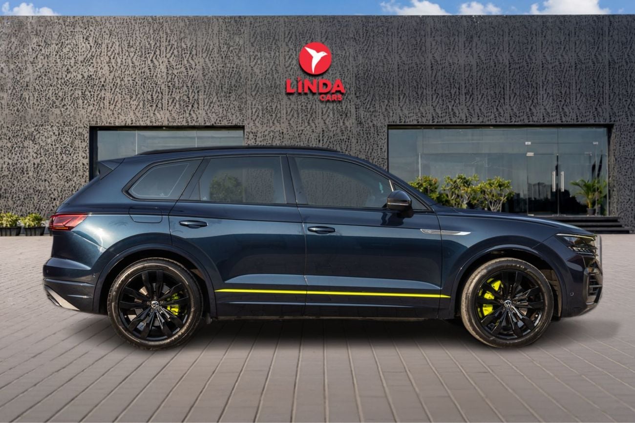 Volkswagen Touareg R-LINE BLACK Volkswagen Touareg R-Line 2023 GCC | Agency Warranty | Service Contract