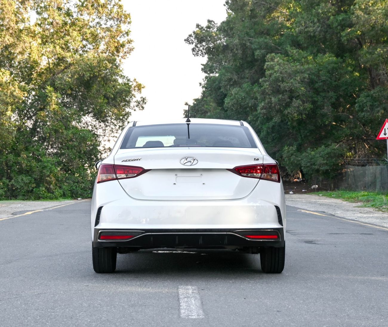 Hyundai Accent GLS 1.6L (123 HP) Hyundai Accent 1.6L 2021 GCC Original Paint & accident-free Excellent Condition 70