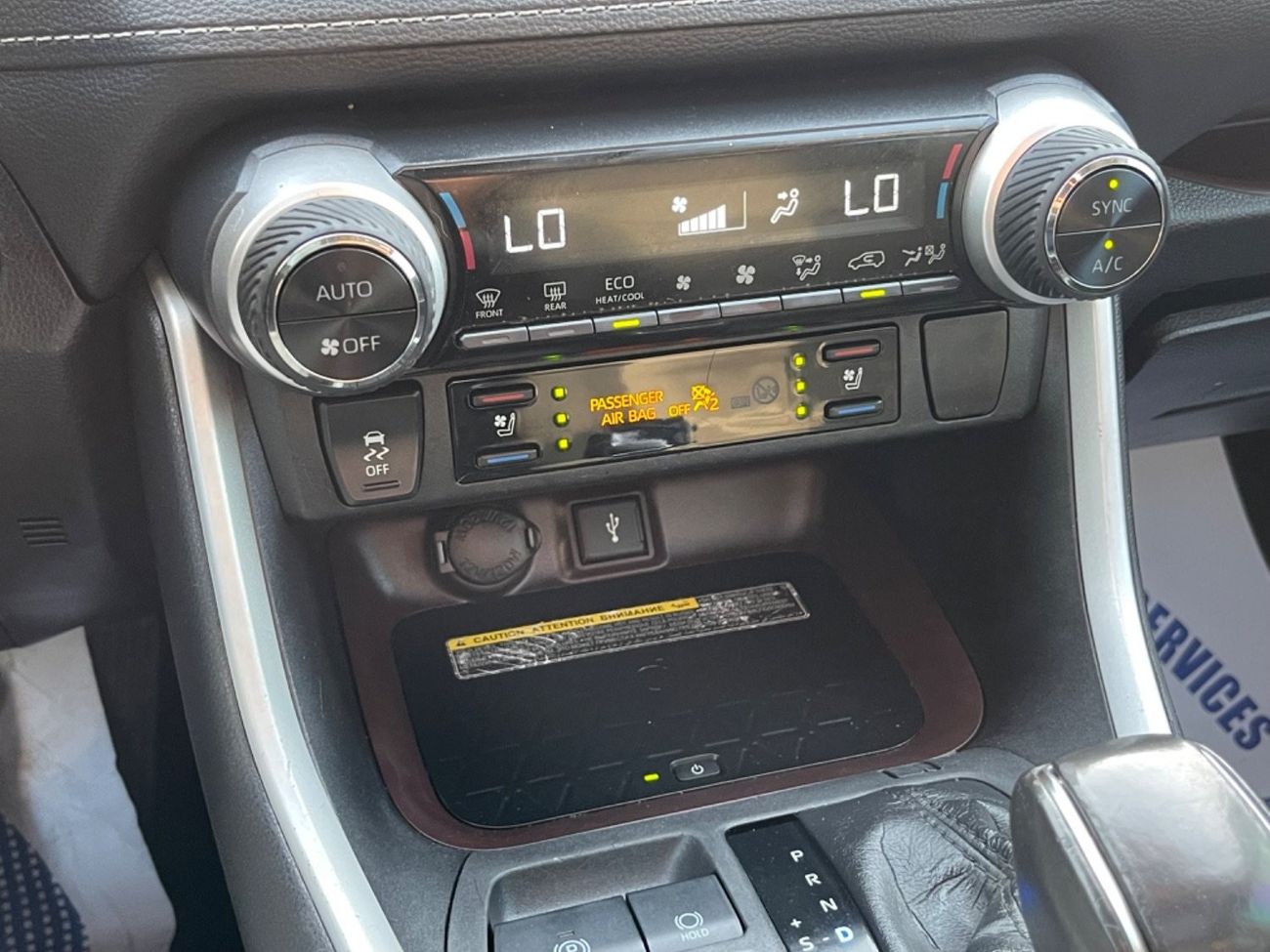 Toyota RAV4 2021 TOYOTA RAV4 LIMITED HYBRID 4x4 FULL OPTIONS IMPORTED FROM USA