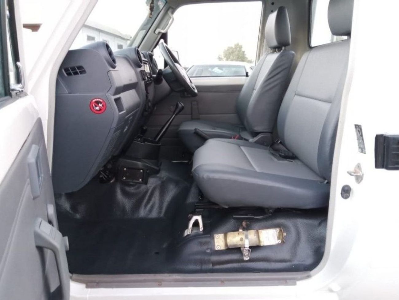 تويوتا لاند كروزر TOYOTA LAND CRUISER PICK UP (PM974)