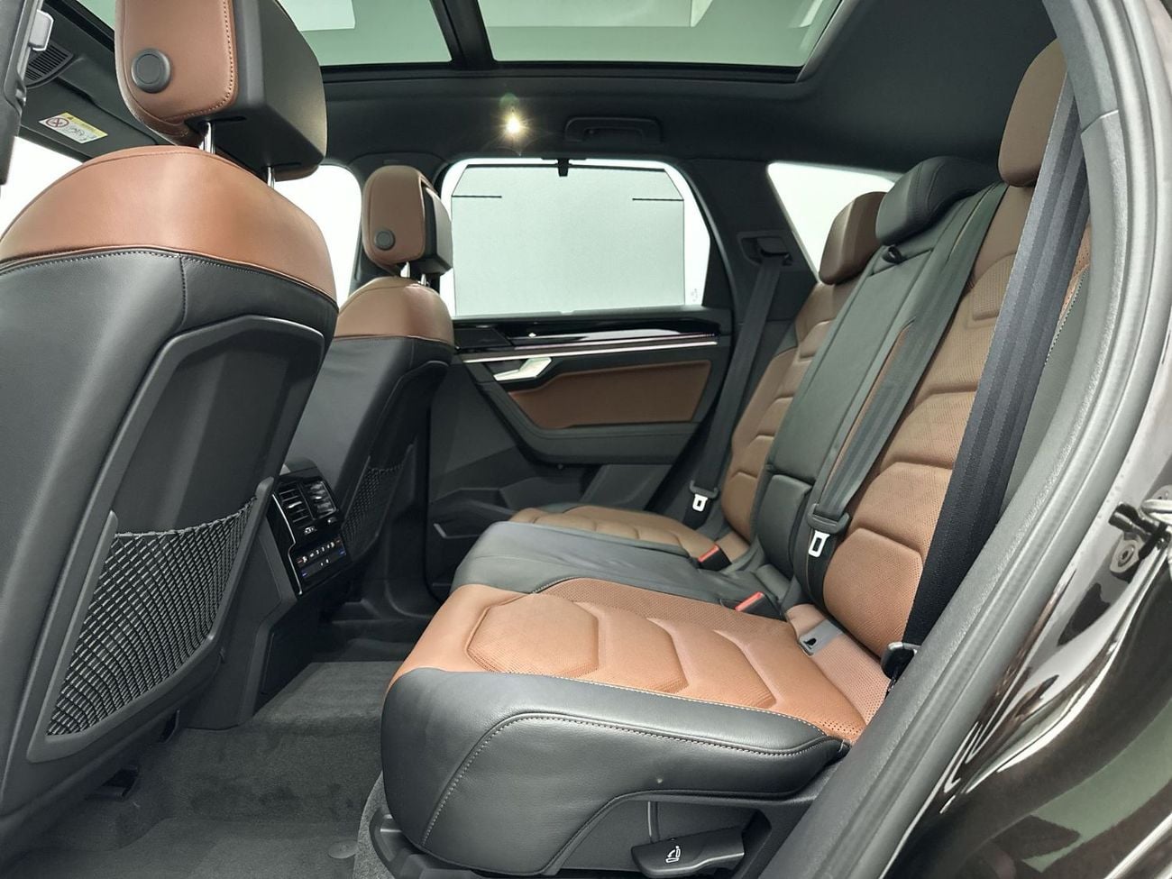 فولكس واجن طوارق 3L | VW Certified | Ventilated Front Seats, V6 4MOTION & Smart Driving Pack