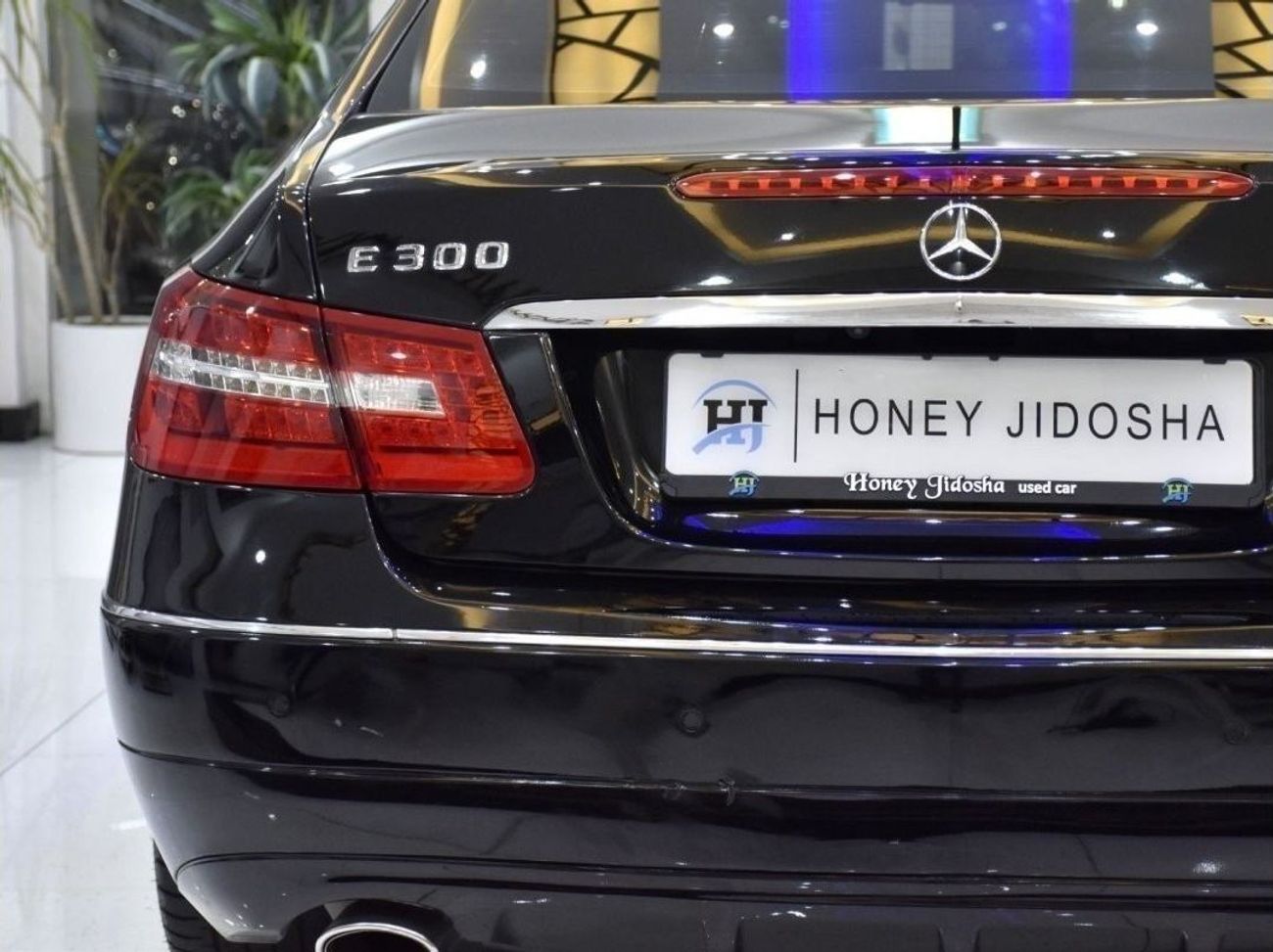 مرسيدس بنز E300 EXCELLENT DEAL for our Mercedes Benz E300 Coupe ( 2013 Model ) in Black Color GCC Specs