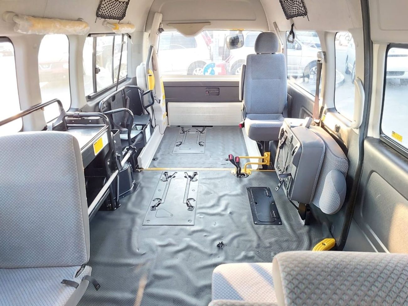 Toyota Hiace TOYOTA HIACE VAN RHD 2011 MODEL 2.7 L PETROL AUTOMATIC(PM08895)