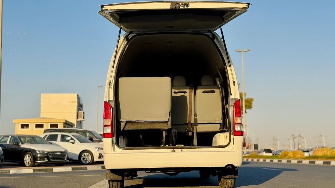 تويوتا هاياس -