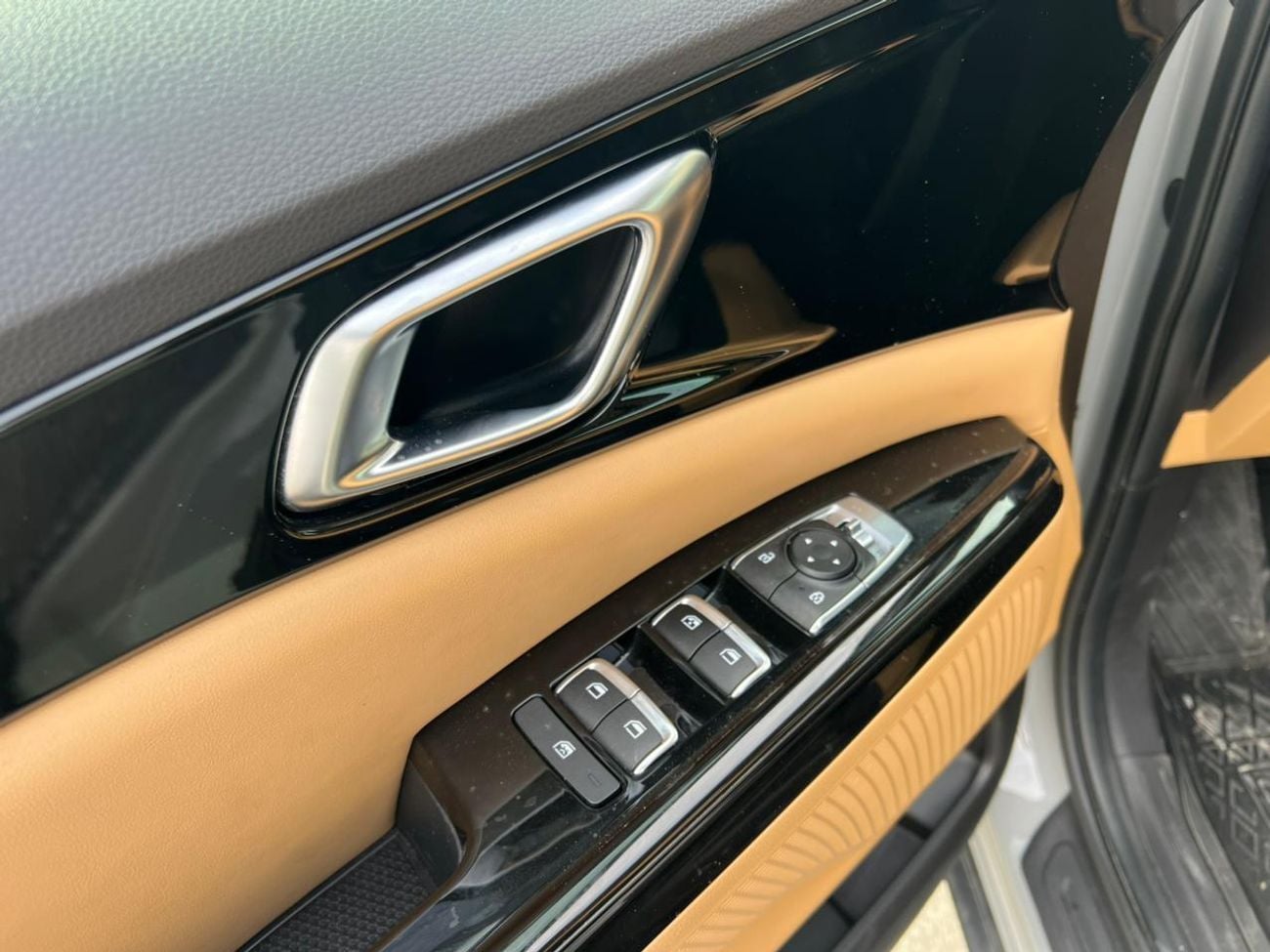 كيا كارنيفال EX KIA CARNIVAL