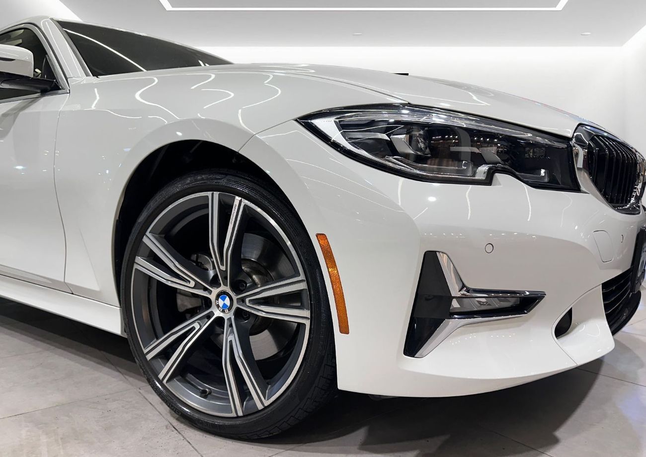 بي أم دبليو 330i Std 2.0L