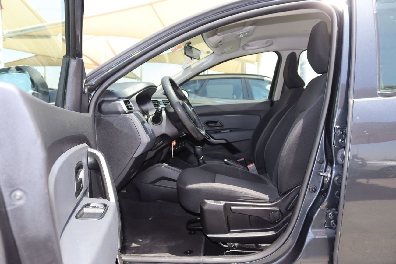 رينو داستر رينوداستر 2023 - خليجى - بدون حوادث - بمحرك 1.6 - بحاله ممتازه من الداخل والخارج