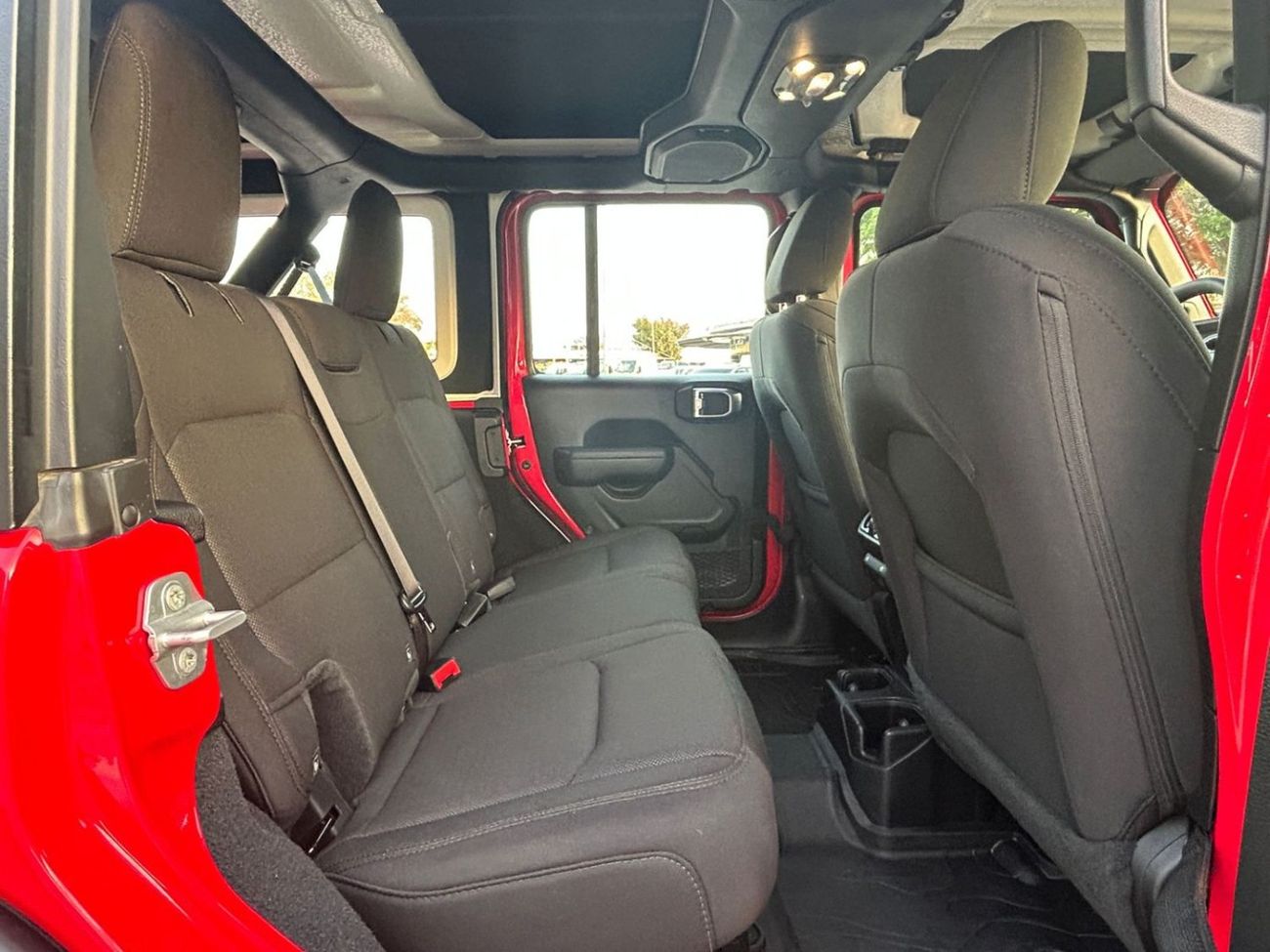 جيب رانجلر Unlimited Sport 3.6L A/T 2023 GCC WITH AGENCY WARRANTY IN MINT CONDITION