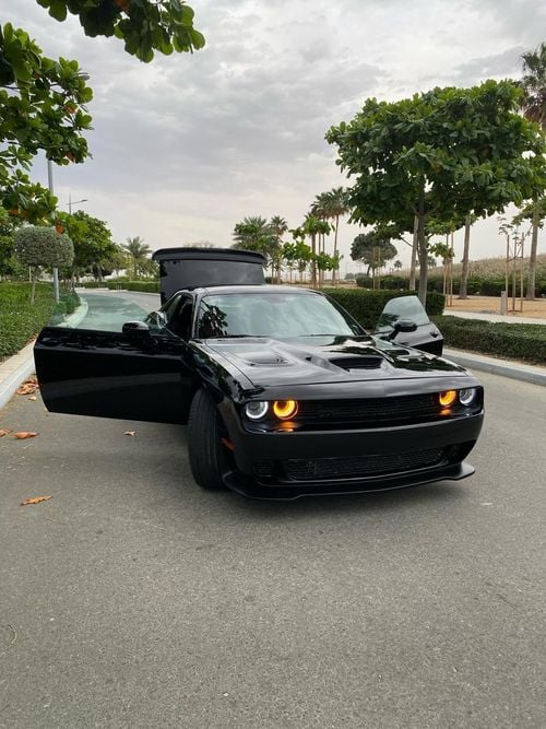 دودج تشالينجر دودج تشالنجر 2023 ممشى 3000 الف فقط لون اسود بحاله ممتازه جدا من دون حوادث