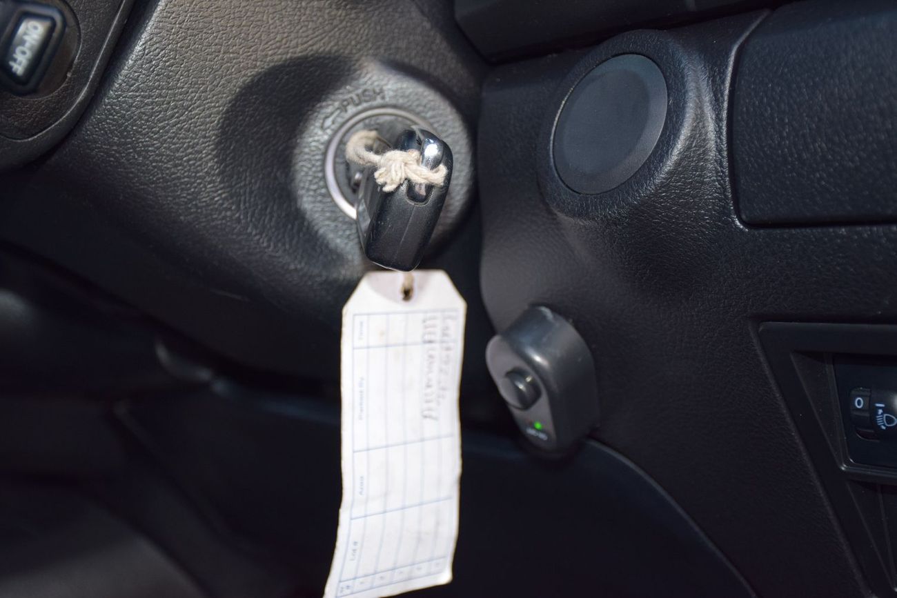 تويوتا هيلوكس S GLX 2.8L 4WD A/T