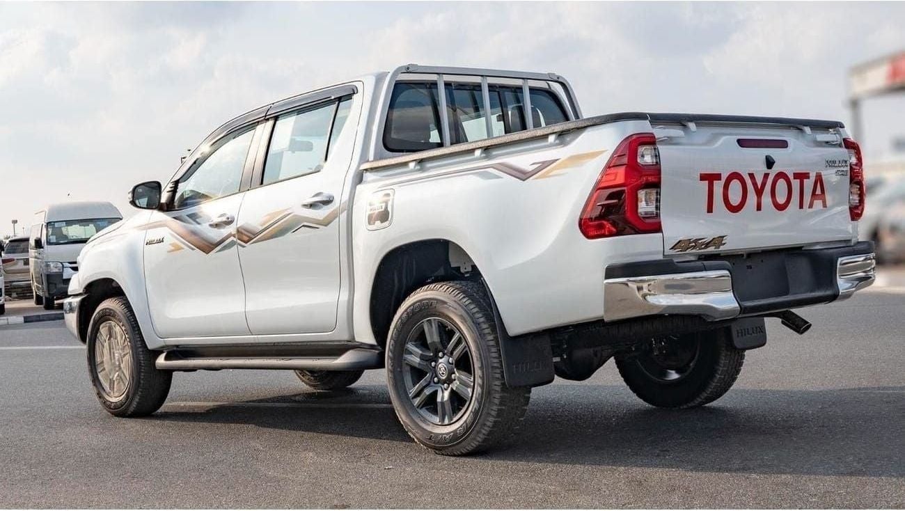 تويوتا هيلوكس 2024 Toyota Hilux DC 2.7L Petrol MT - Red Interior