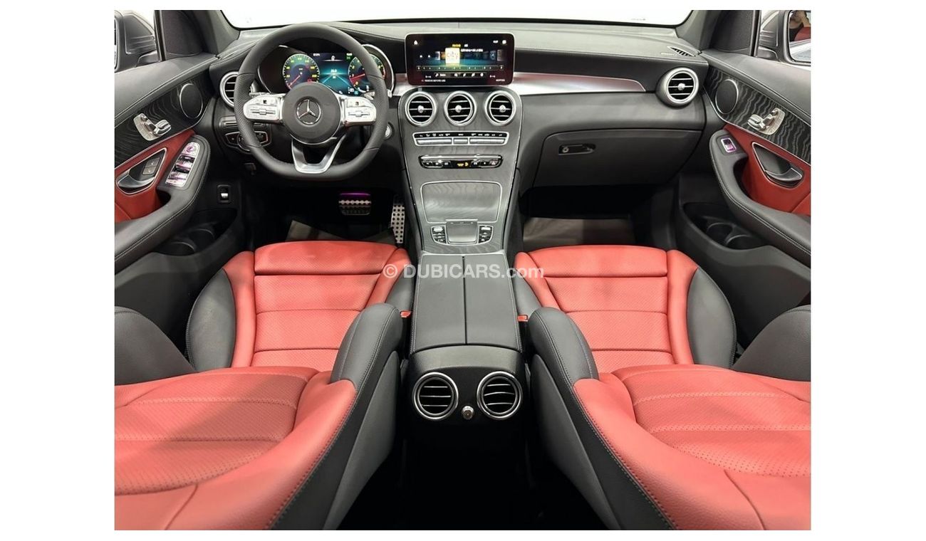 مرسيدس بنز GLC 200 *Brand New* 2023 Mercedes Benz GLC200 Coupe 4MATIC, 2028 Mercedes Warranty, Full Options, GCC