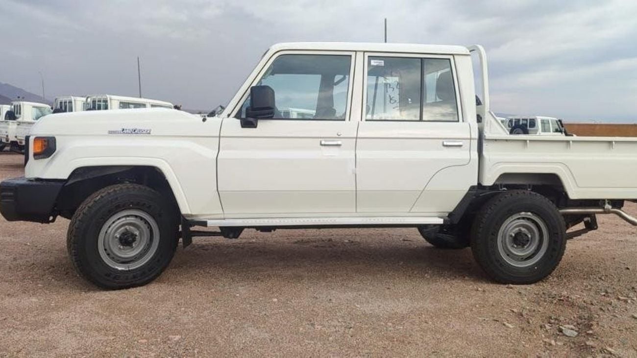 تويوتا لاند كروزر VXR TOYOTA LANDCRUISER DOUBLE CABIN ( HZJ79- D3)