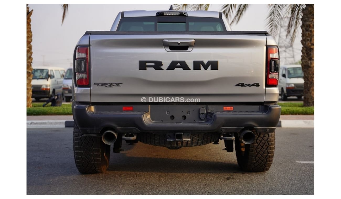 RAM 1500 TRX 2023 RAM 1500 TRX SILVER BEAD LOCK CARBON FIBER 4X4 6.2L V8 GCC 0 Km