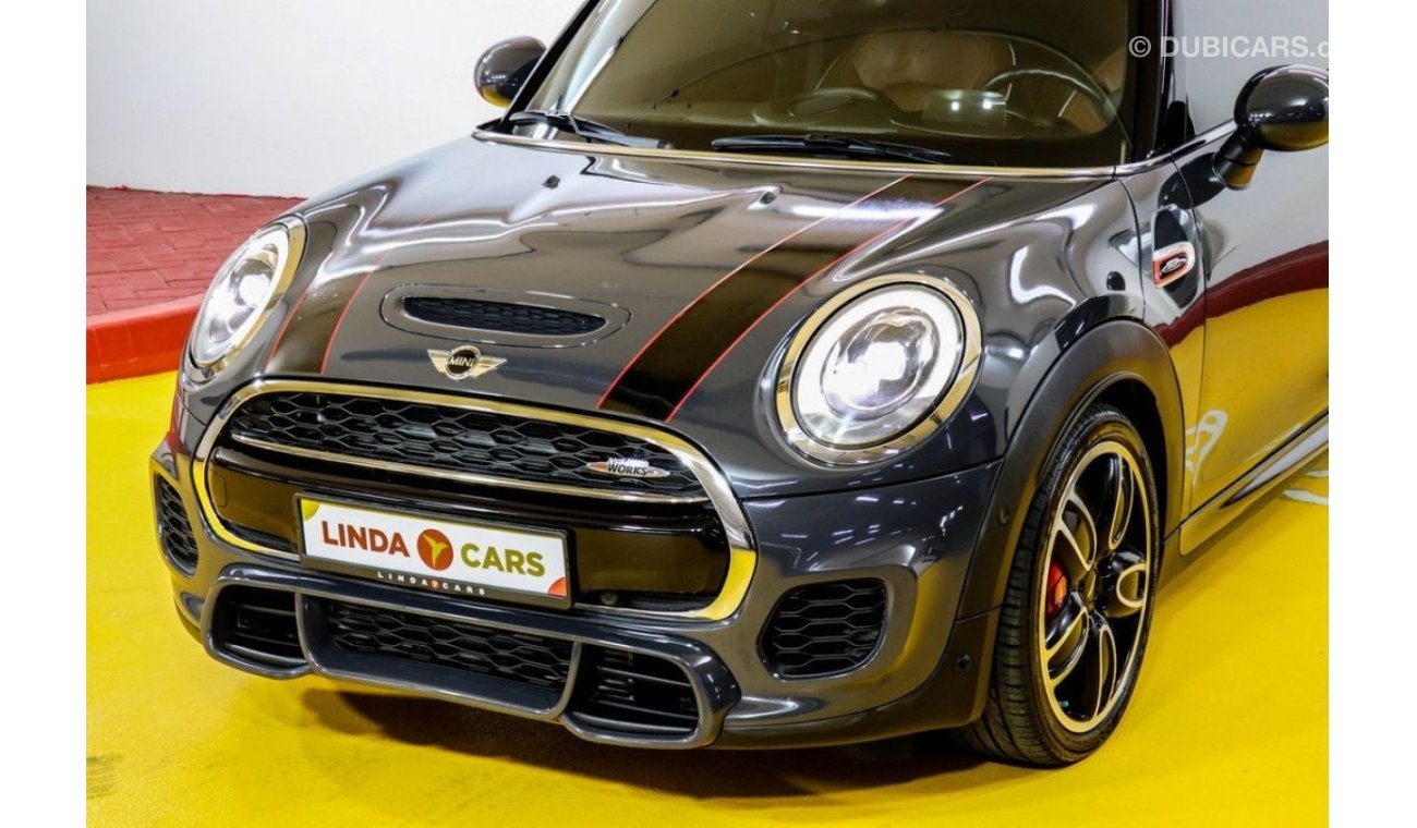 ميني كوبر RESERVED ||| Mini Cooper JCW Kit 2018 GCC under Agency Warranty with Zero Down-Payment.