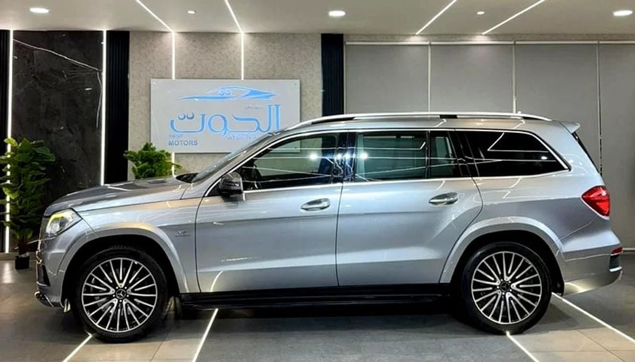 Mercedes-Benz GL 500 BEAUTIFUL MERCEDES GL500 V8 || TOP RANGE || CHASSIS ACCIDENTS FREE || GCC || 7 SEATS