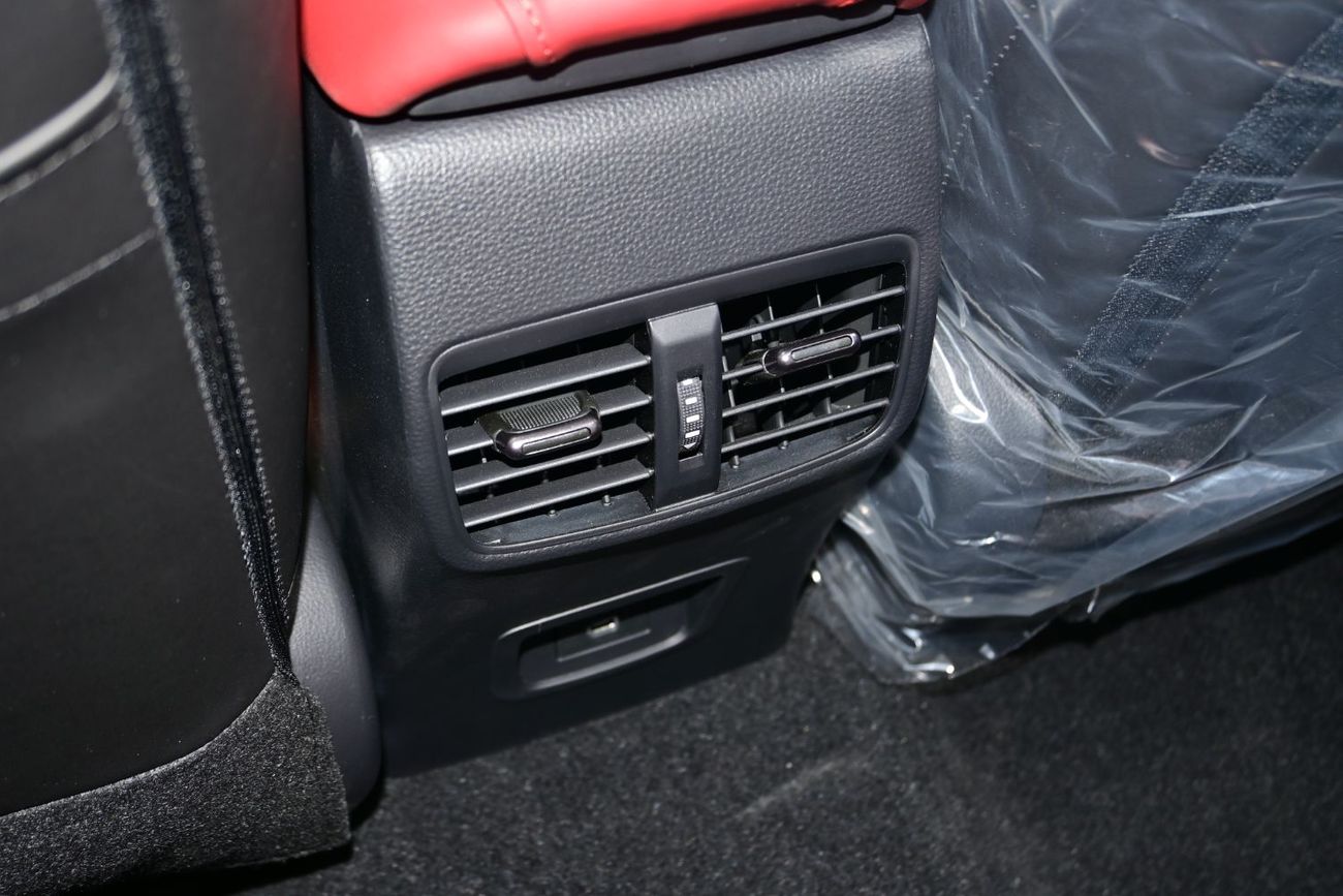 Toyota Levin Toyota Levin GR-Sport 1.8L Hybrid, FWD Model 2025, Color White