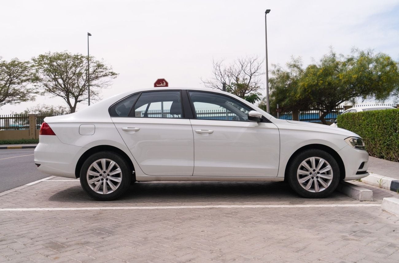 Volkswagen Bora STD (NON GCC)