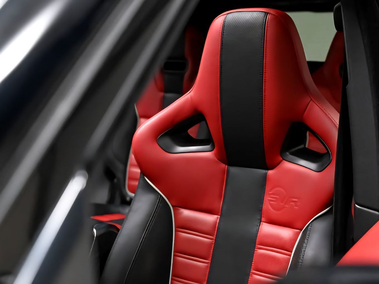 Land Rover Range Rover Sport SVR 5.0L (575 HP) 4WD