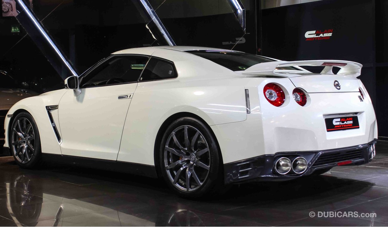 Nissan GT-R