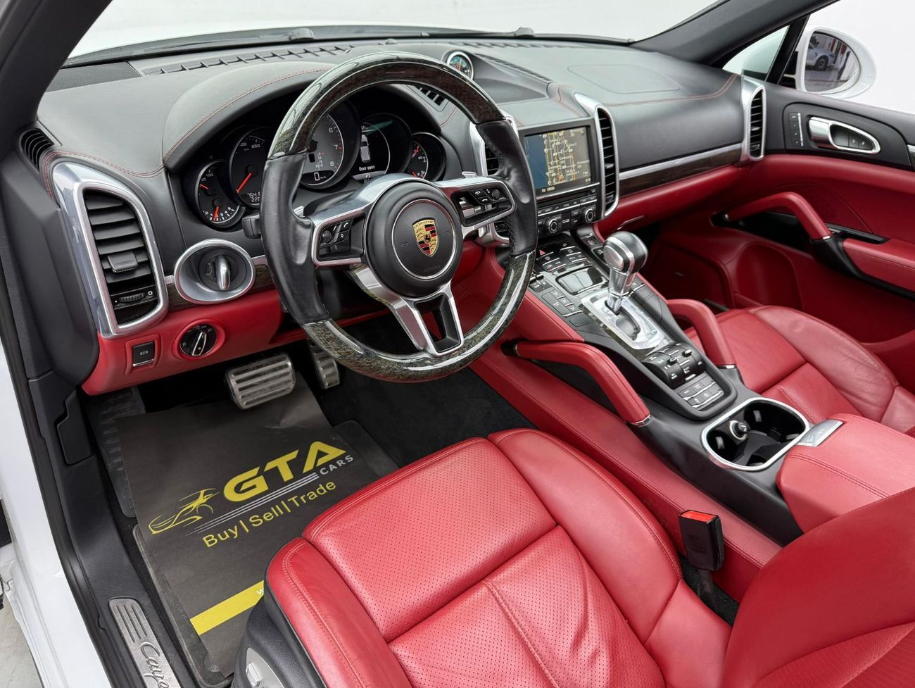 Porsche Cayenne Std 3.6L 2016 Porsche cayenne S, Full Service History, Fully Loaded, Excellent Condition, GCC