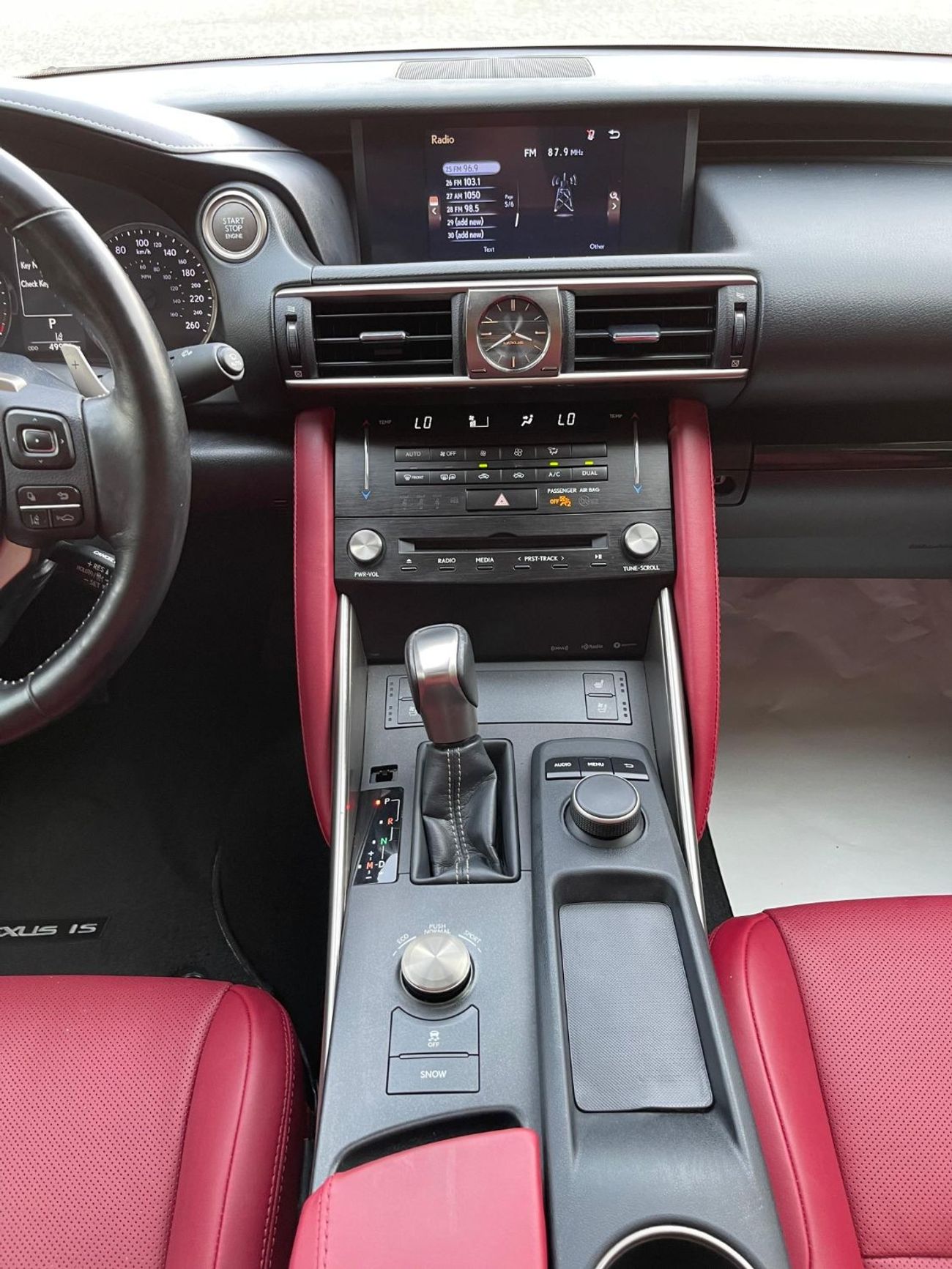 لكزس IS 350 F-Sport Platinum 3.5L IS 3.5L V6 / PLATINUM / CLEAN TITLE / 1290 AED MONTHLY