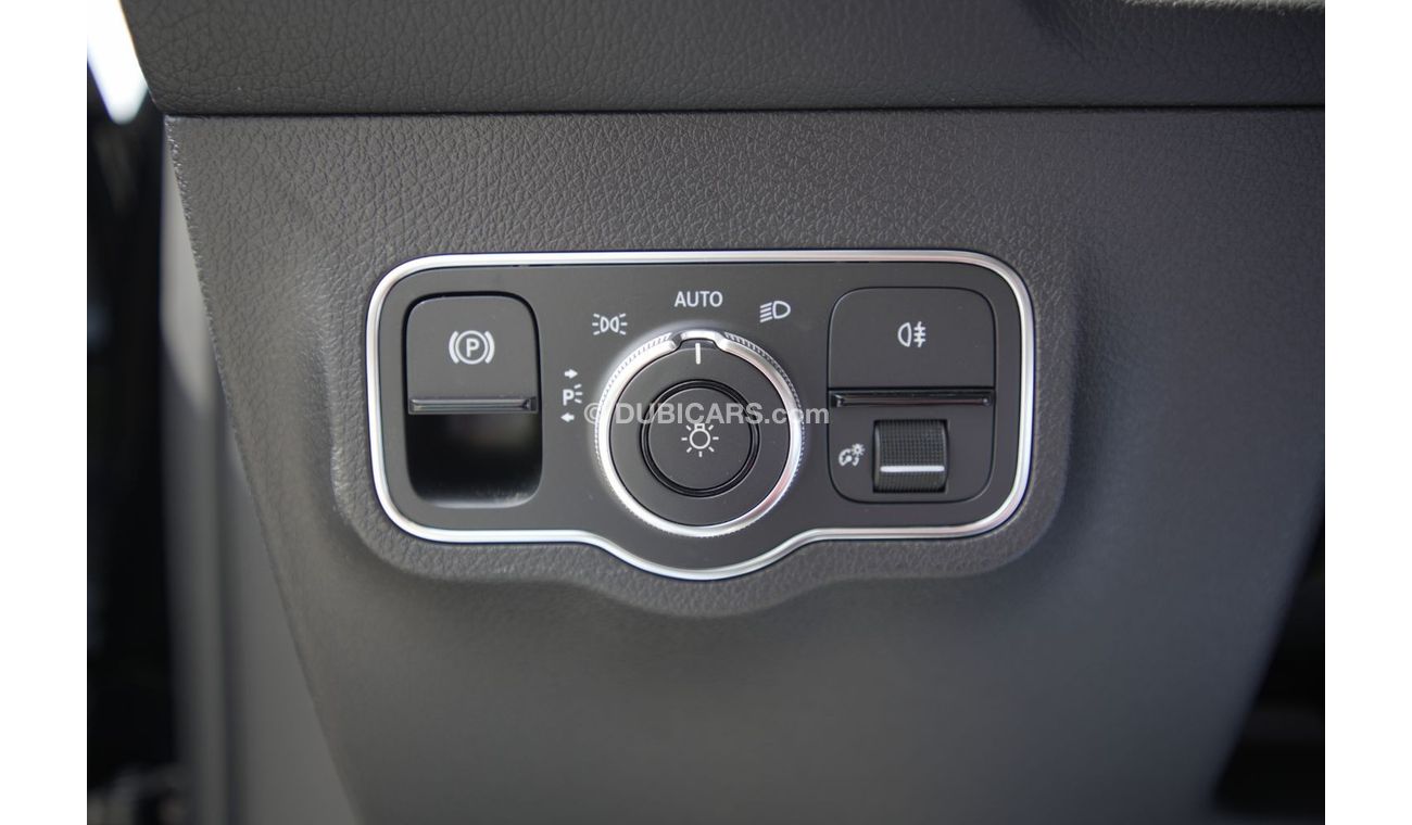 Mercedes-Benz GLB 200 Premium MERCEDES BENZ GLB 200 V4 1.4L 4WD PETROL - 2022 - GERMAN SPECS