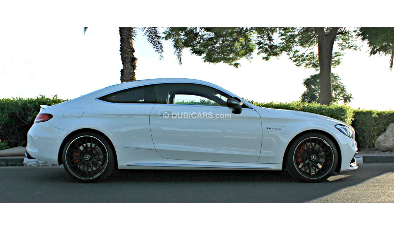 Mercedes-Benz C 63 Coupe AMG C63S - TOP OF THE RANGE - 2 YEARS INTERNATIONAL WARRANTY