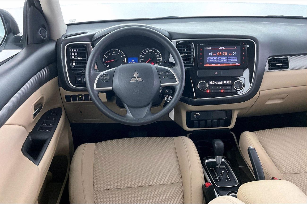 Mitsubishi Outlander GLX Basic | Guaranteed Warranty | 0 Down Payment