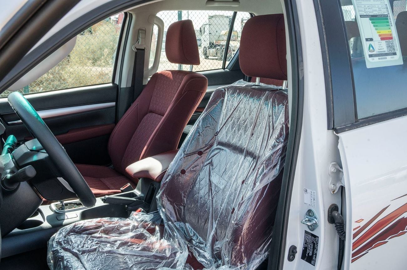 تويوتا هيلوكس SGLX 2026 Toyota Hilux S-GLX 2.8L AT Diesel (White-Red)