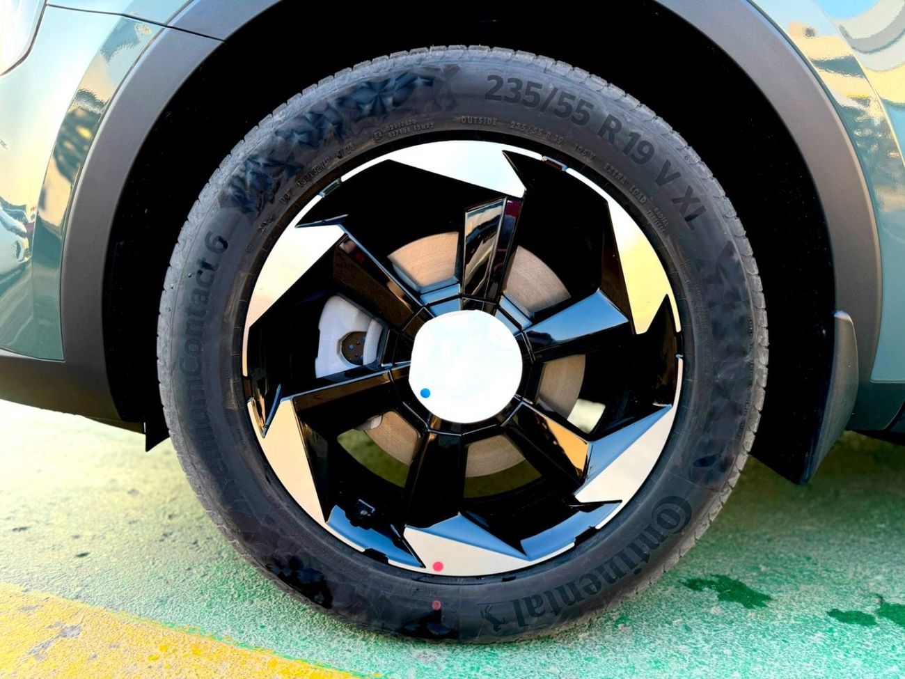 Kia Sorento KIA SORENTO 1.6L (HYBRID) - 2025 MODEL -MID OPTION