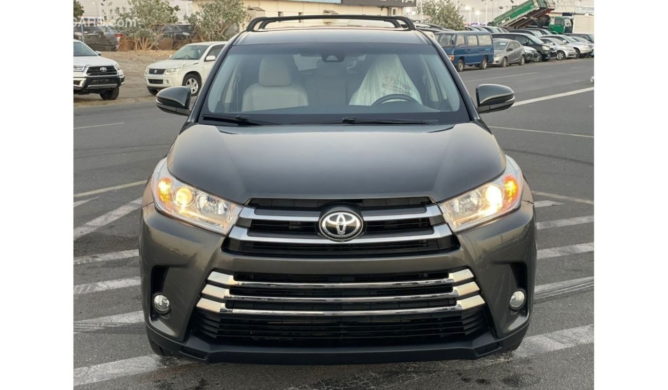 Toyota Highlander “Offer”2019 Toyota Highlander LE 4x4 AWD - Auto Trunk and Electric Seat - MidOption+ 7 Seater - UAE