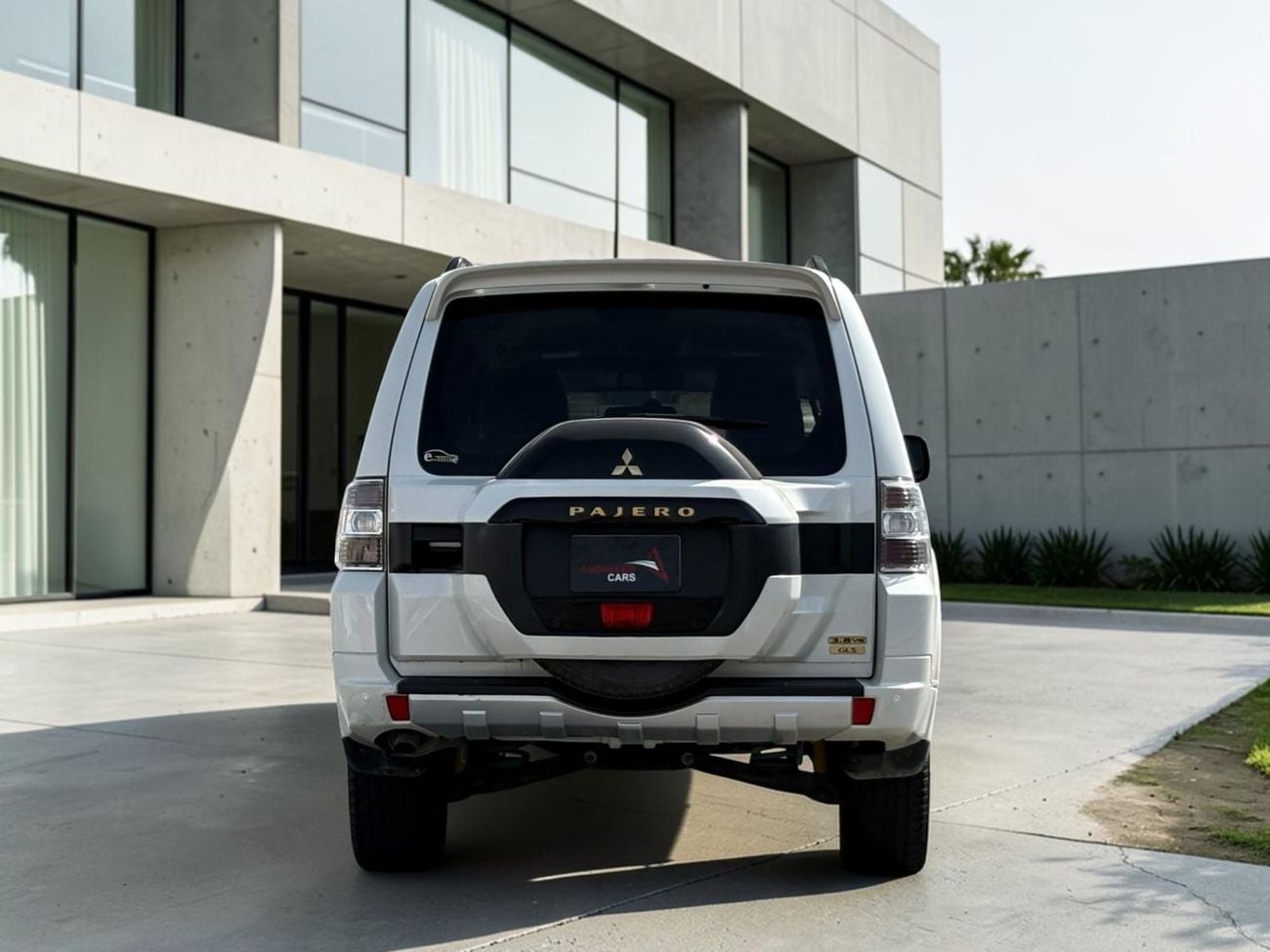 ميتسوبيشي باجيرو AED 1,360 P.M | 0% DOWN PAYMENT | MITSUBISHI PAJERO GLS | 3.8L V6 | 2020 | GCC SPECS