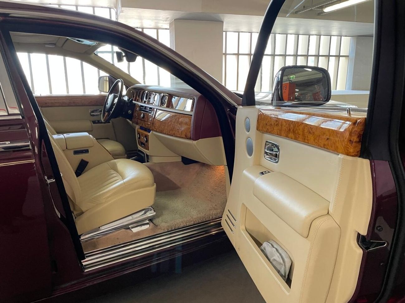 رولز رويس فانتوم Phantom Sedan 4-Door