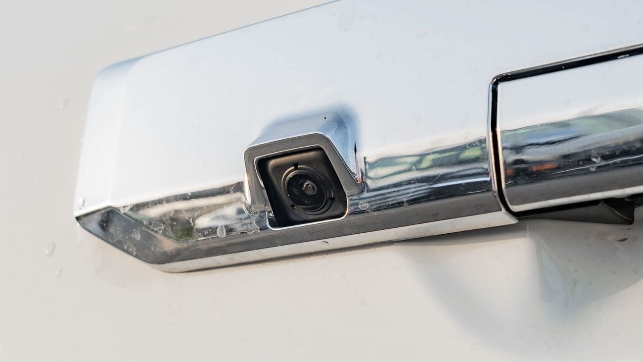 Mitsubishi L200 2026 Mitsubishi L200 GL 2.4L Mt Petrol w/ Screen