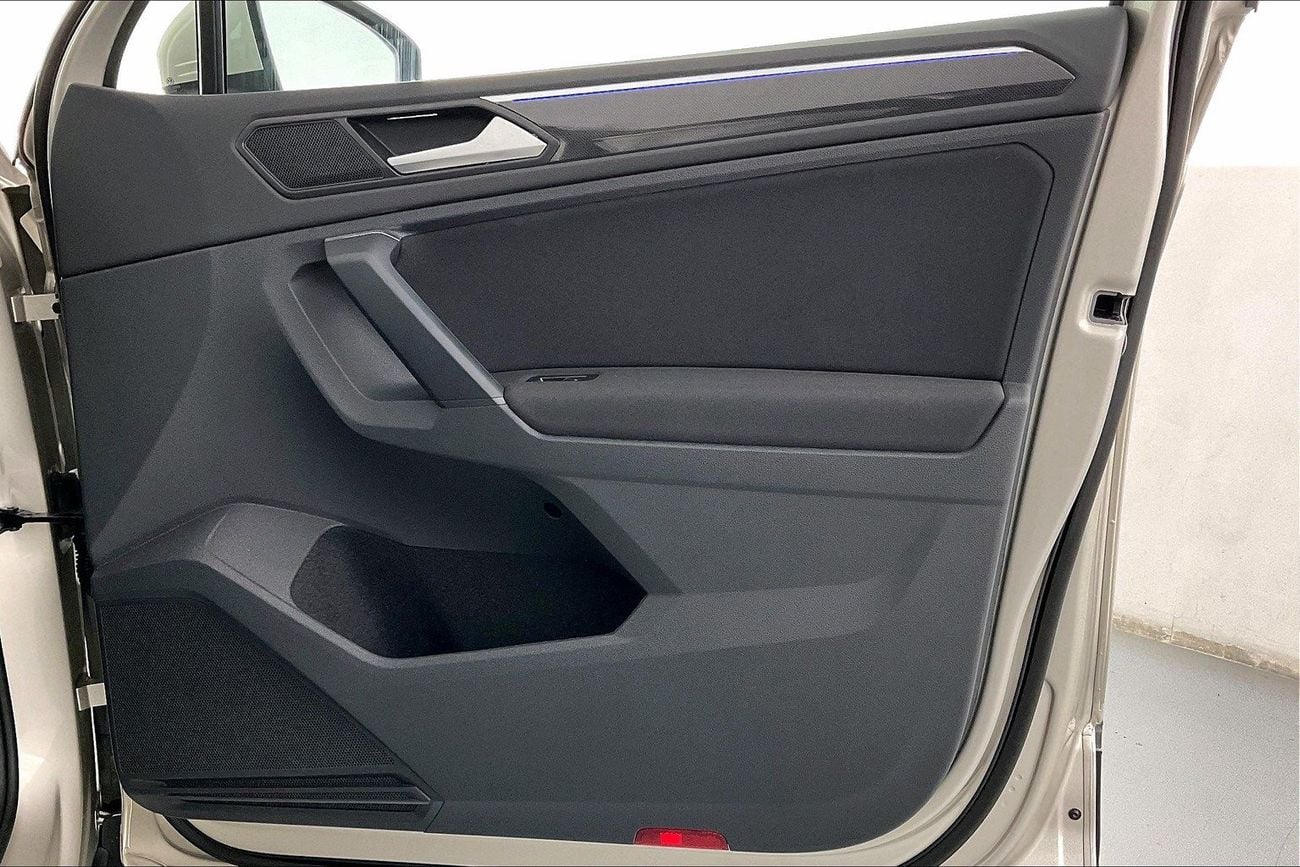 Volkswagen Tiguan Life| 1 year free warranty | Flood Free