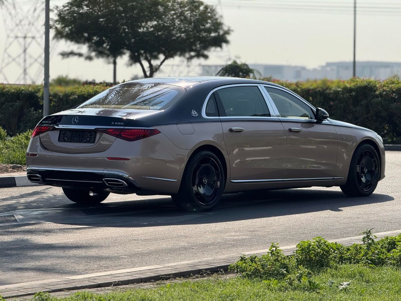 Mercedes Maybach S680 Maybach **2023**BRAND NEW GCC SPEC UNDER WARRANTY AND SERVICE