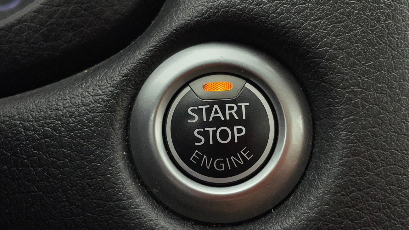 نيسان إكستيرا SE 2.5 | بدون دفعة مقدمة | اختبار القيادة في المنزل