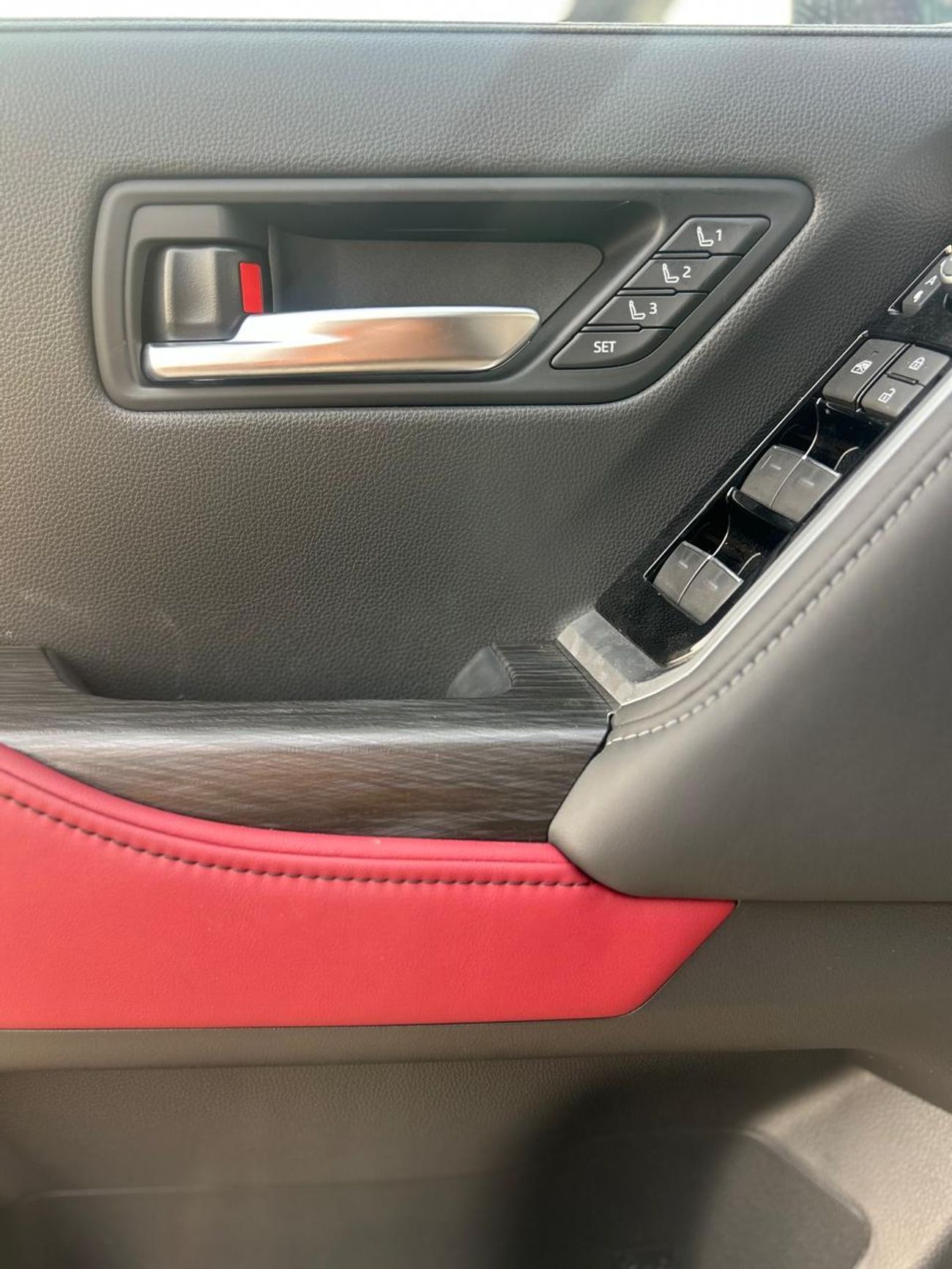 تويوتا لاند كروزر VXR 3.5L