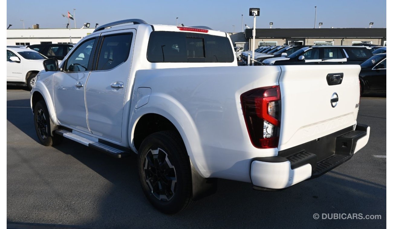 Nissan Navara NISSAN NAVARA 2.5 PETROL LE 4X4 MT DC PLUS