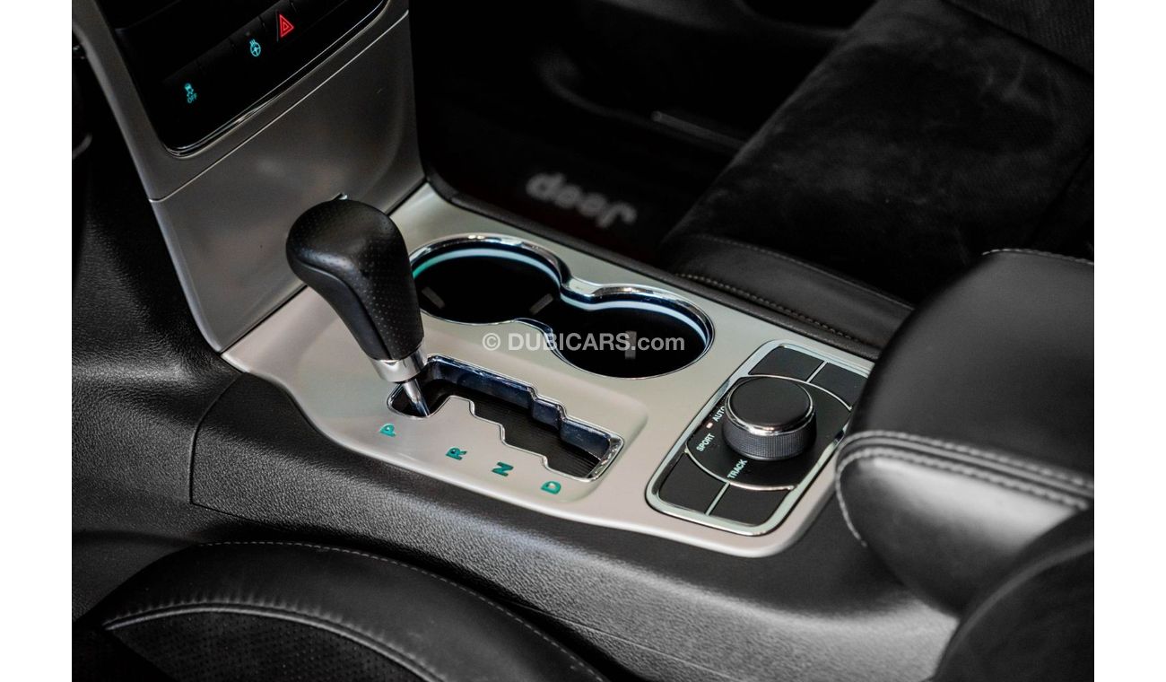 Jeep Grand Cherokee 2013 Jeep Grand Cherokee SRT8 /  6.4L Hemi V8