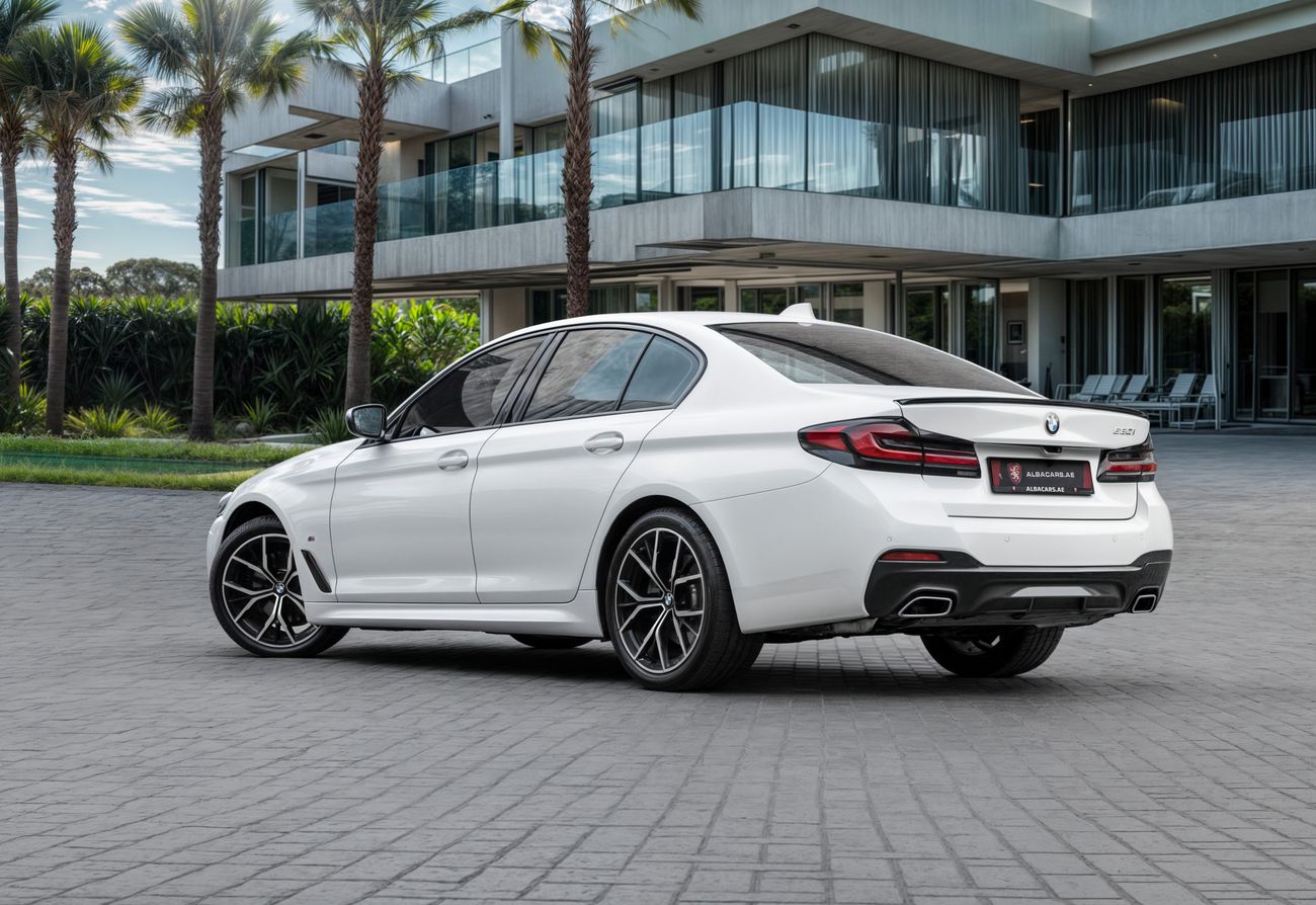 بي أم دبليو 520i 520i M-Kit | 2,997 P.M | 0% Downpayment | BMW Warranty! | Ramadan Offer!