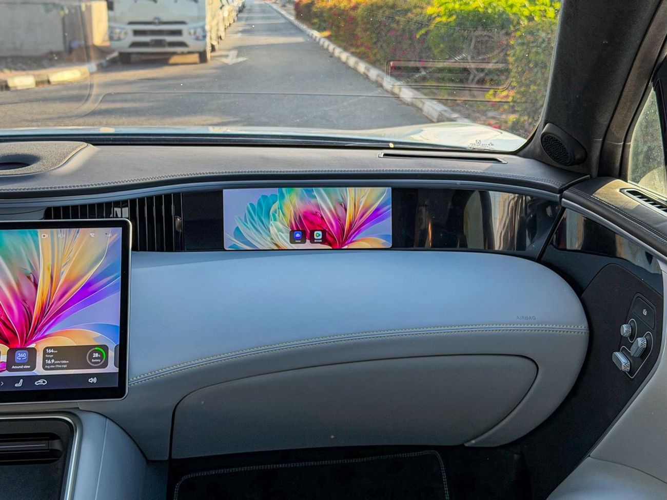 أفاتر 11 Premium AWD