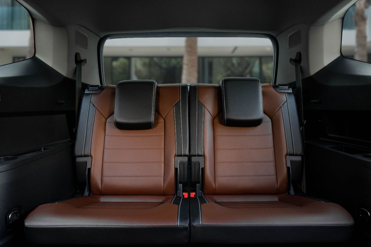 Volkswagen Teramont R-Line | 3,330 P.M | 0% Downpayment | Immaculate Condition!