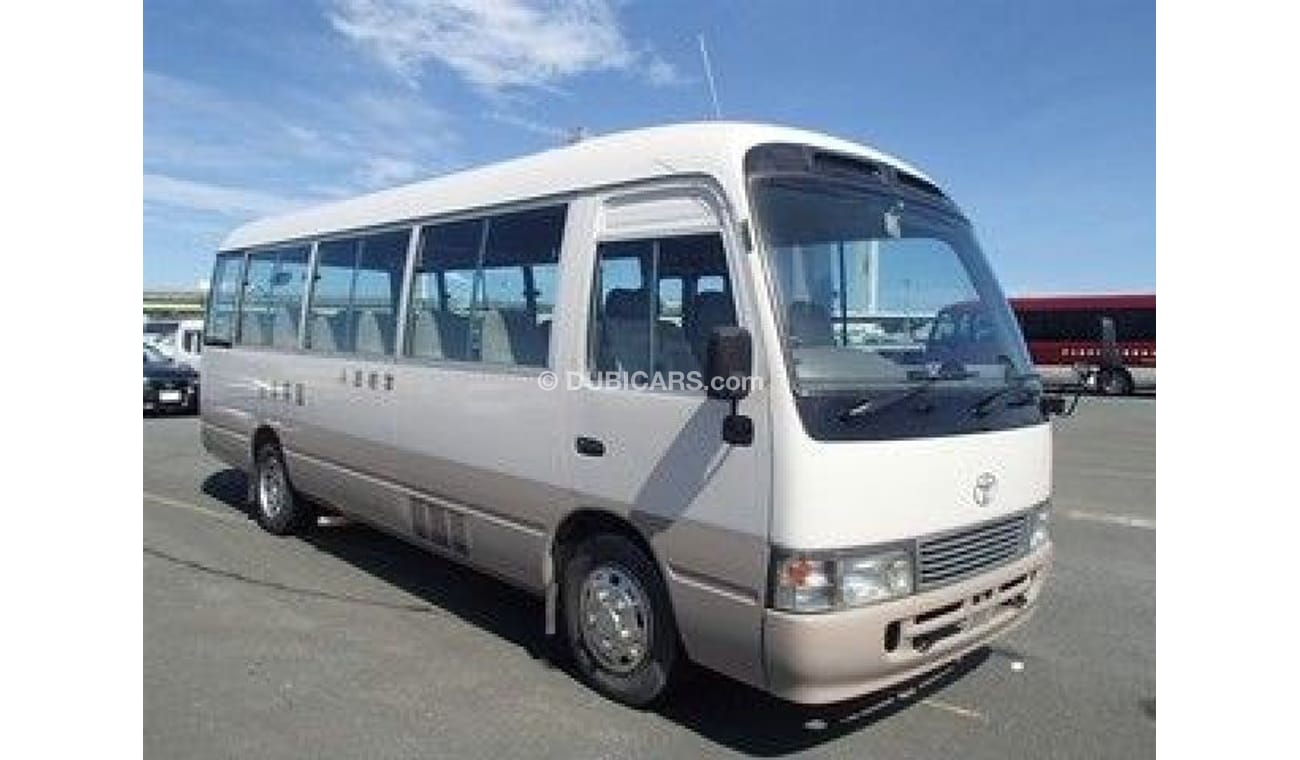 Nissan Civilian 1994